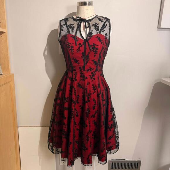 Voodoo Vixen Better Bella Red and Black Lace Overlay Dress Women's S 50’s Retro - Picture 2 of 7